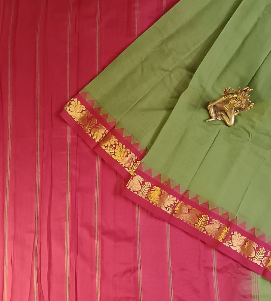 Green Gadwal Handloom Cotton Saree