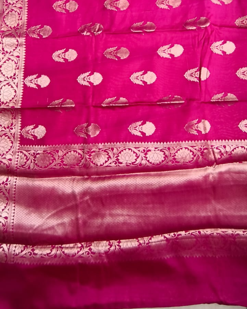 Megenta Warm Silk Banarasi Saree