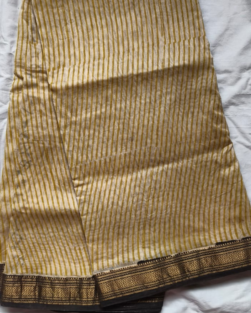 Ivory color Semi Maheshwari silk saree